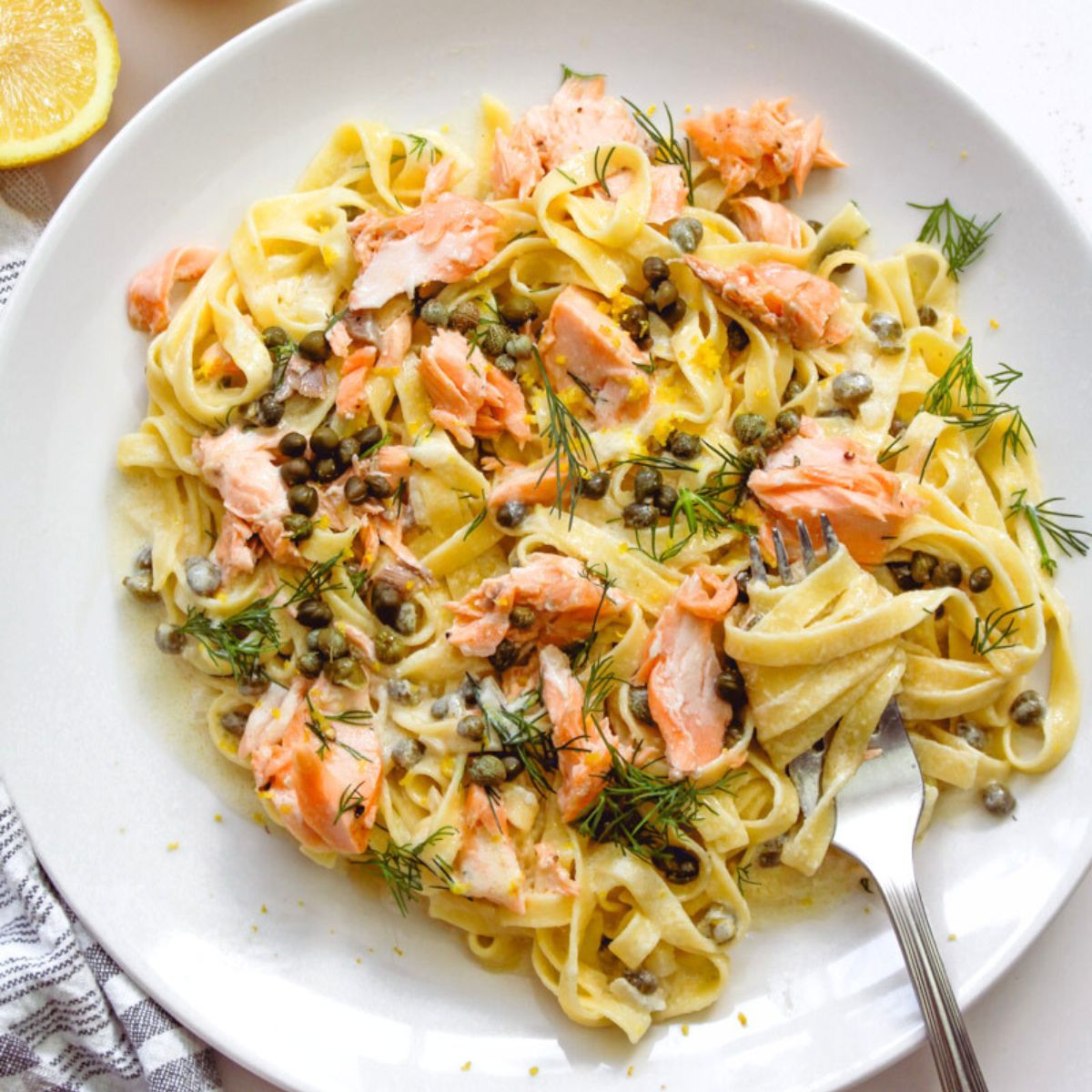 Quick Creamy Salmon Pasta: Weeknight Wonder in Under 30 Mins